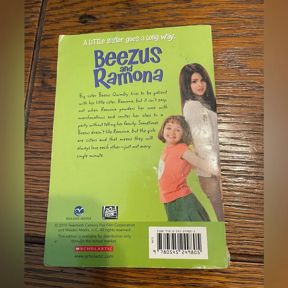 Scholastic Beezus and Ramona - Lime Green & Blue Cover